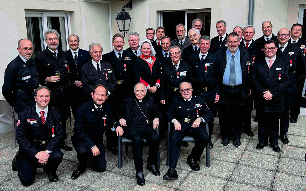 LOURDES-2022---Presidents-Ordre-de-Malte-avec-Cardinal-Tomasi-et-Lieutenant-de-Grand-Maitre